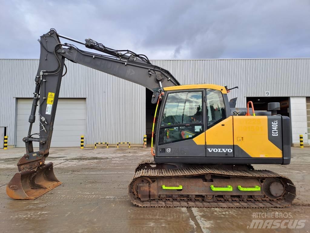 Volvo EC140EL Гусеничные экскаваторы