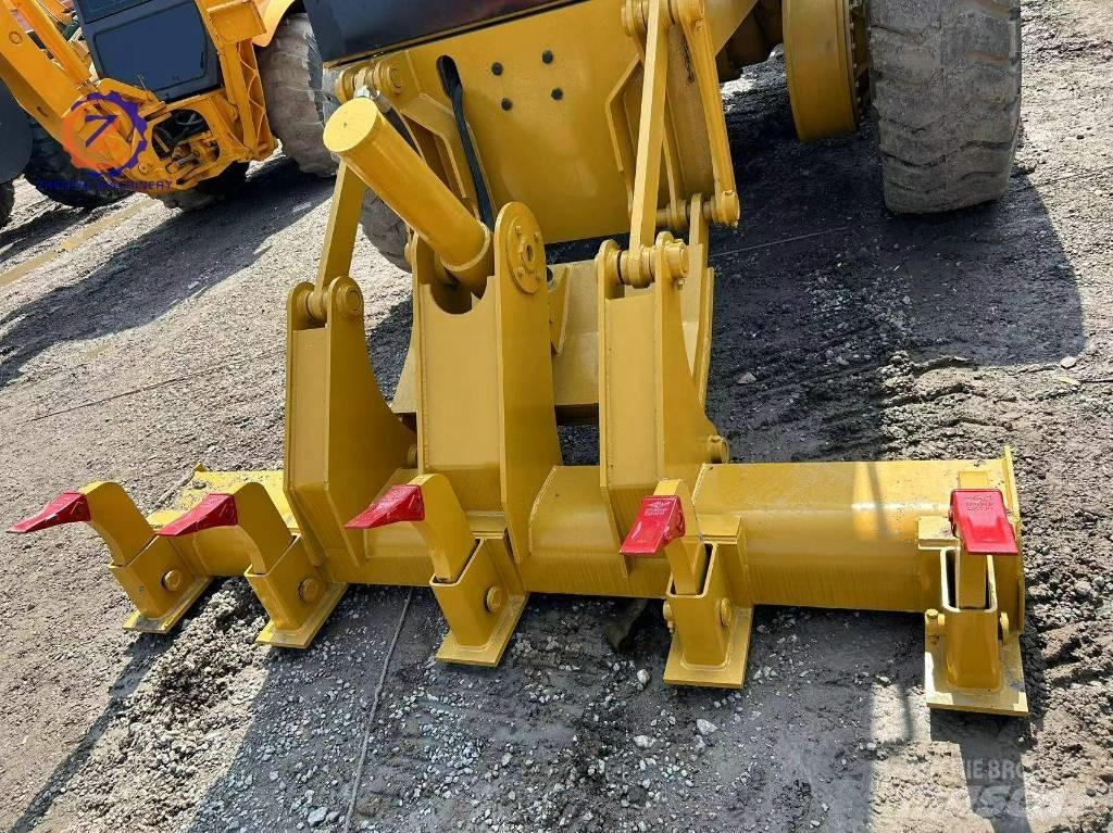 CAT 140 H Грейдеры