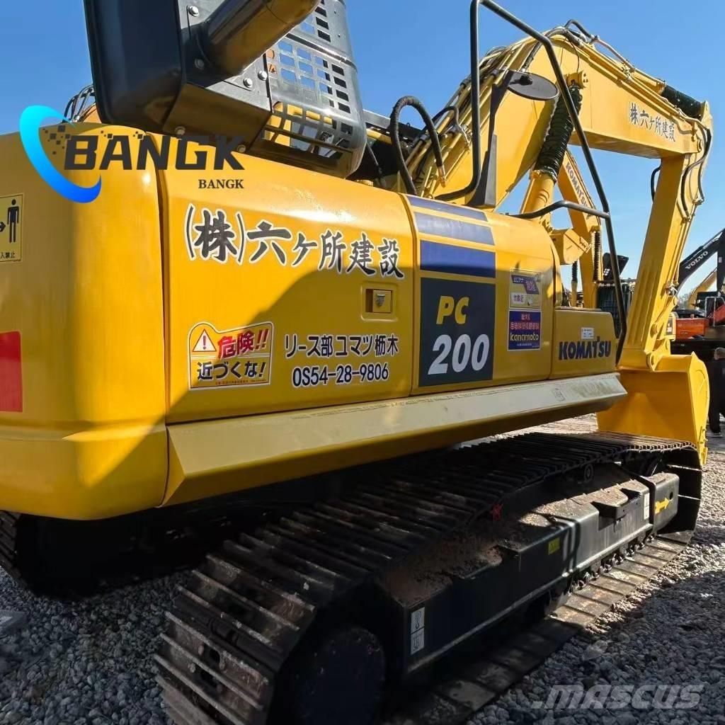 Komatsu PC 200 Гусеничные экскаваторы