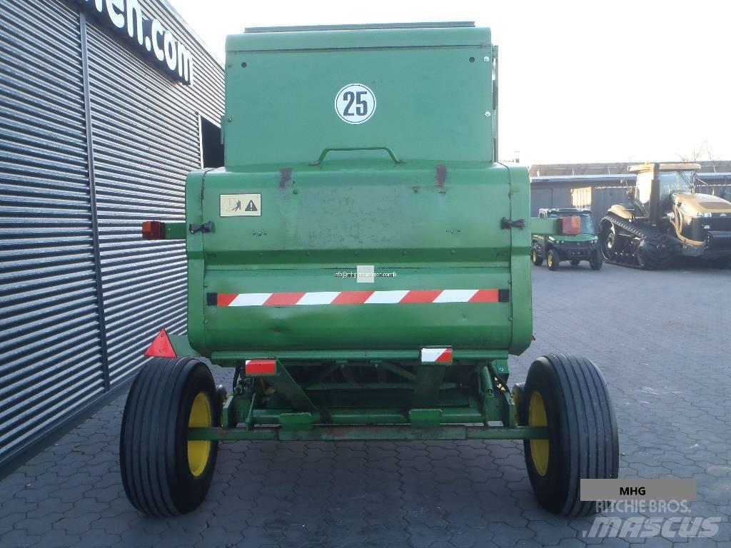 John Deere 590 Рулонные пресс-подборщики
