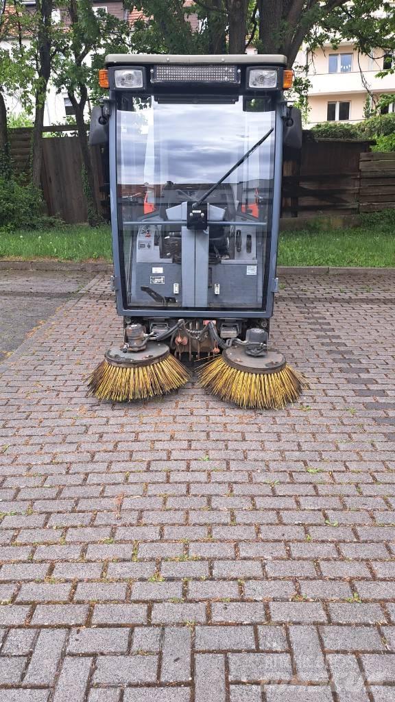 Hako Citymaster 300 Вакуумные уборочные машины