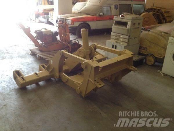 CAT 140H/160H Ripper Строительная техника - Другие