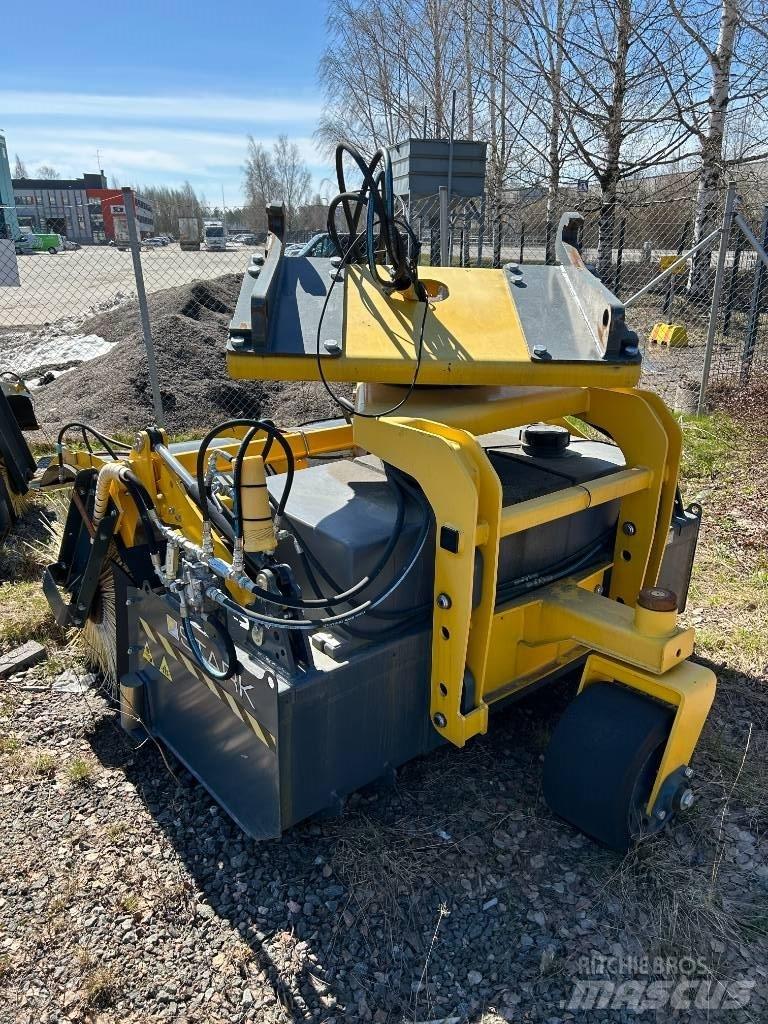 Stark KAH 2000 ST Вакуумные уборочные машины