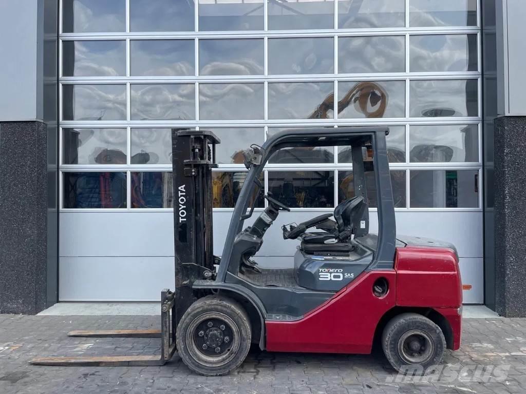 Toyota 02-8DF30 Другие складские механизмы