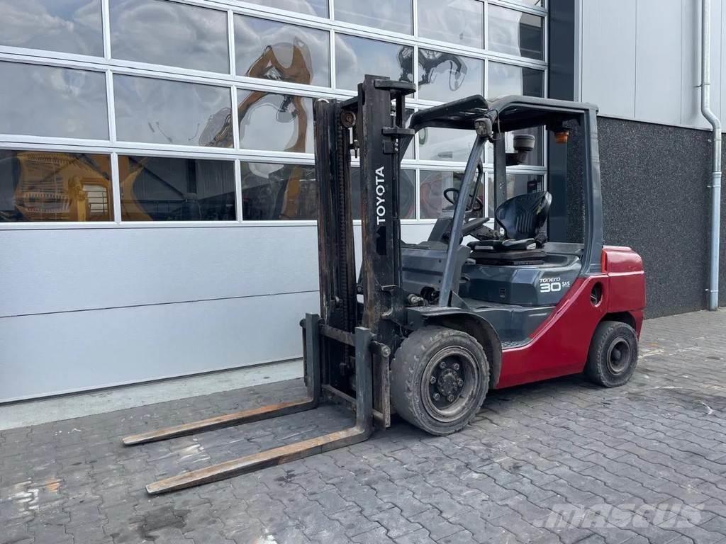 Toyota 02-8DF30 Другие складские механизмы