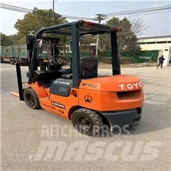 Toyota 02-7 FD F 30 Дизельные погрузчики