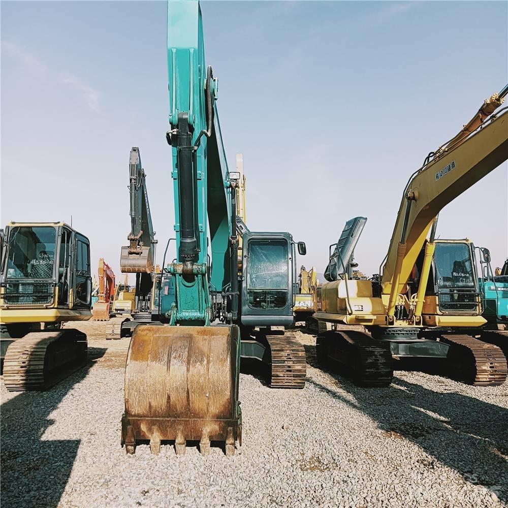 Kobelco SK 200D Гусеничные экскаваторы