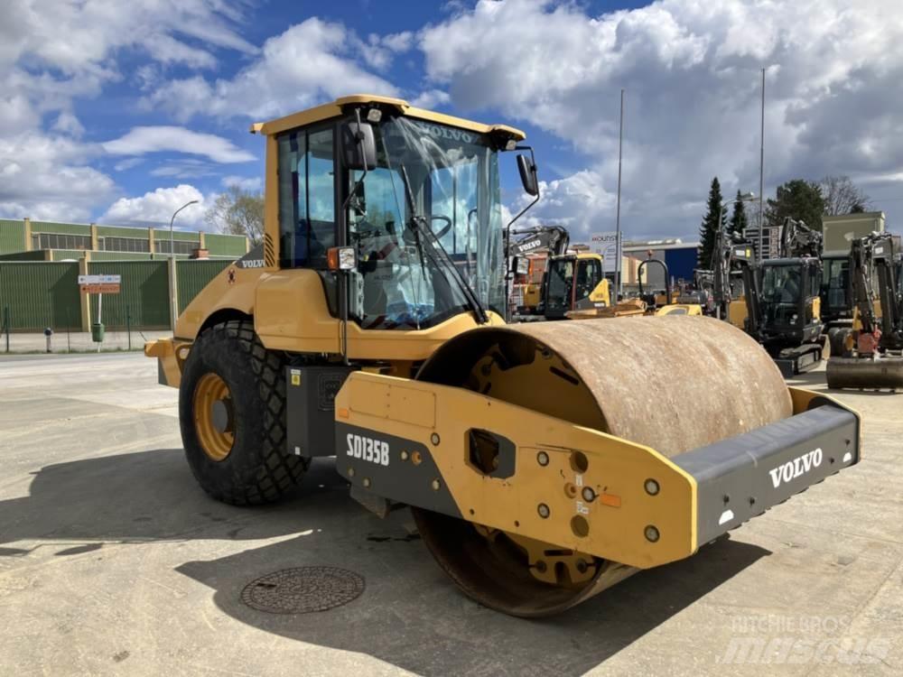 Volvo SD135B Уплотнители грунта