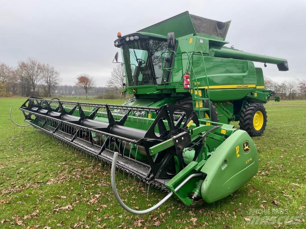 John Deere T670 Зерноуборочные комбайны