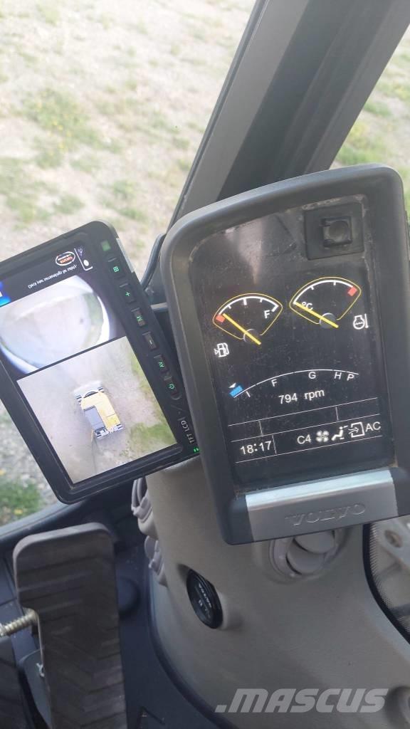 Volvo EC 220 DL Гусеничные экскаваторы
