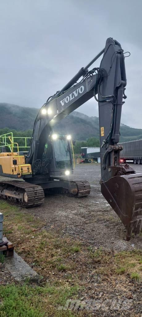 Volvo EC 220 DL Гусеничные экскаваторы