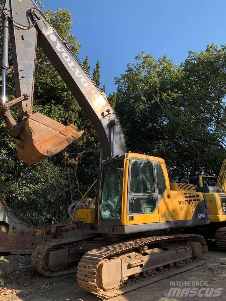Volvo EC 210 B LC Гусеничные экскаваторы