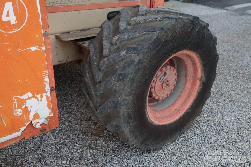 JLG 40RTS Ножничные подъемники