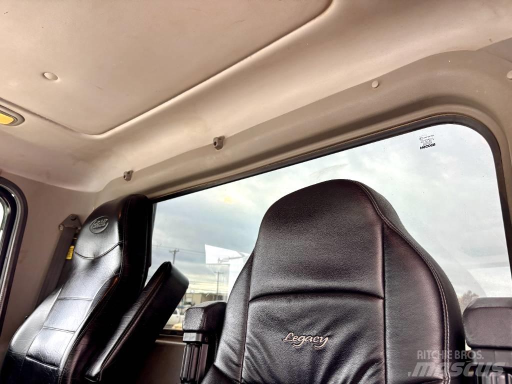 Peterbilt 389 Седельные тягачи