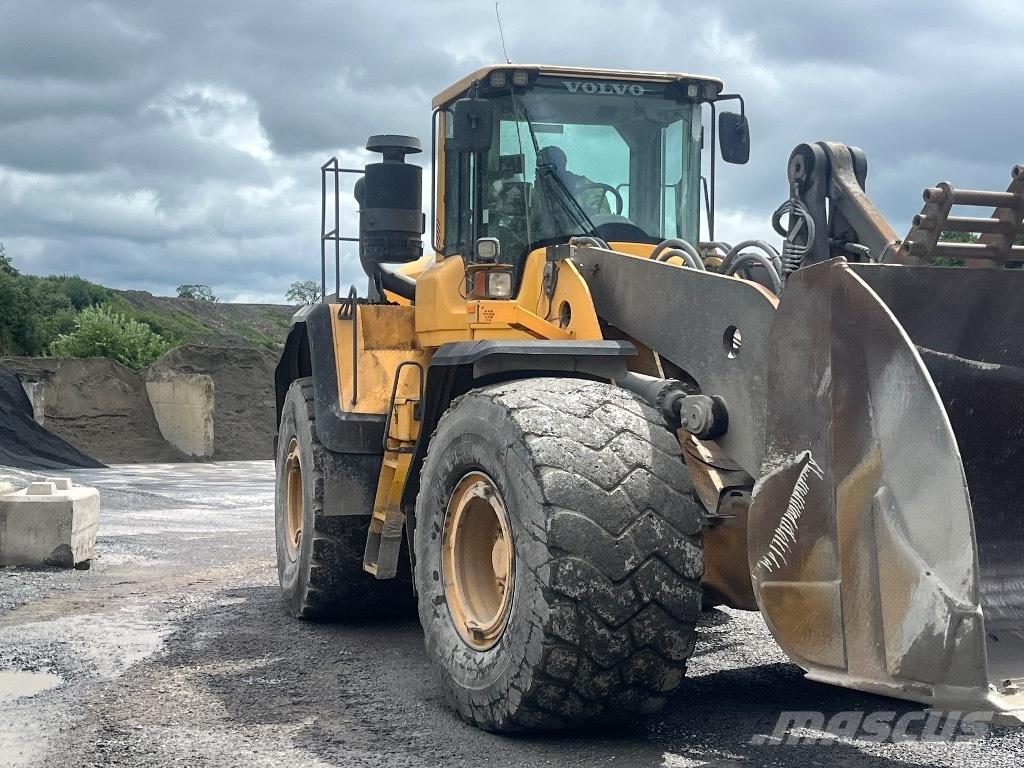 Volvo L 220 G Фронтальные погрузчики
