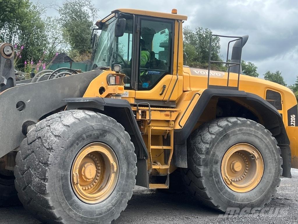 Volvo L 220 G Фронтальные погрузчики