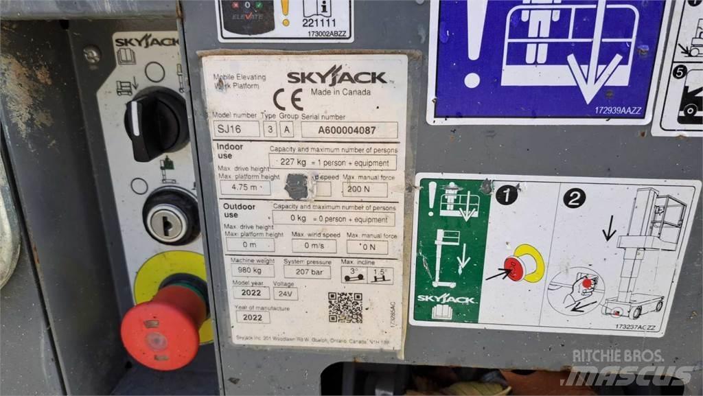 SkyJack SJ16 Разные подъемники и вышки