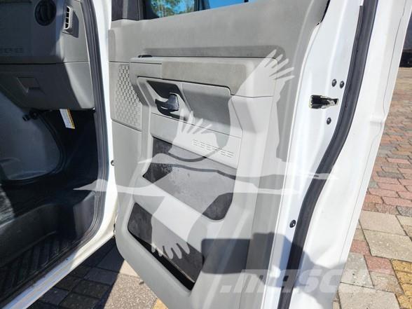 Ford E450 Строительная техника - Другие