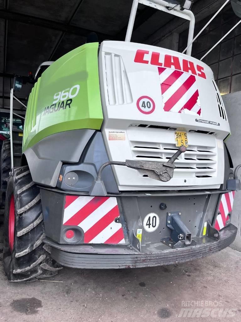 CLAAS Jaguar 960 Самоходные кормоуборочные комбайны