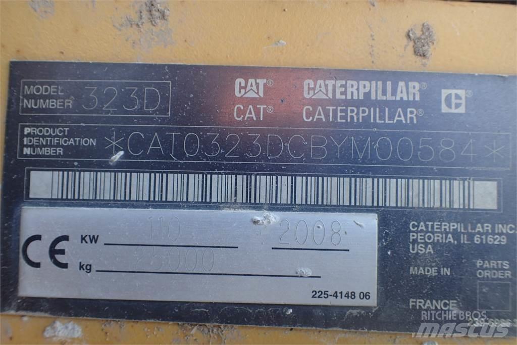 CAT 323D Трактора