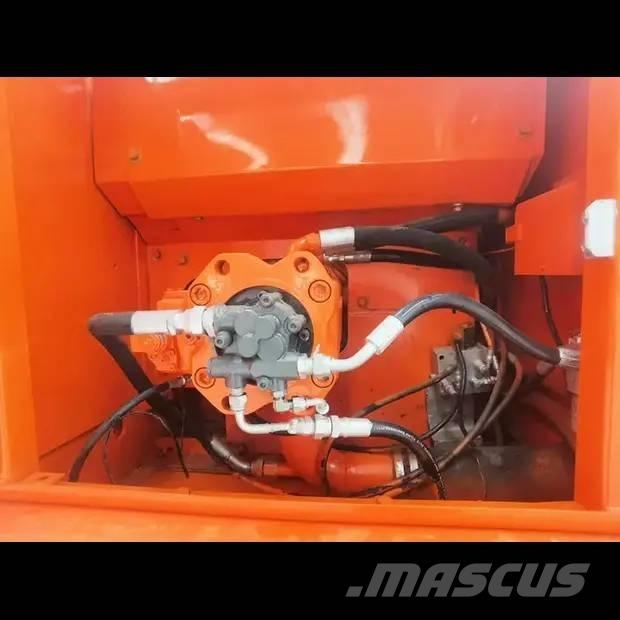 Doosan DX 225 LC Гусеничные экскаваторы