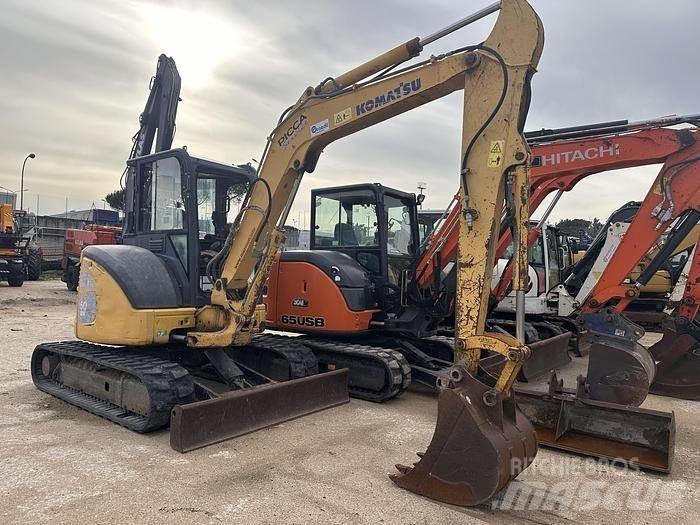 Komatsu PC30 Мини-экскаваторы
