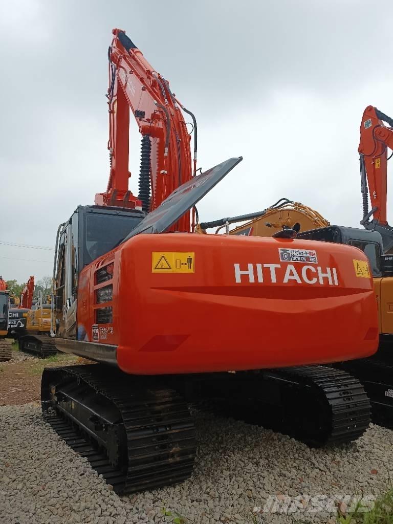Hitachi ZX 200 Гусеничные экскаваторы