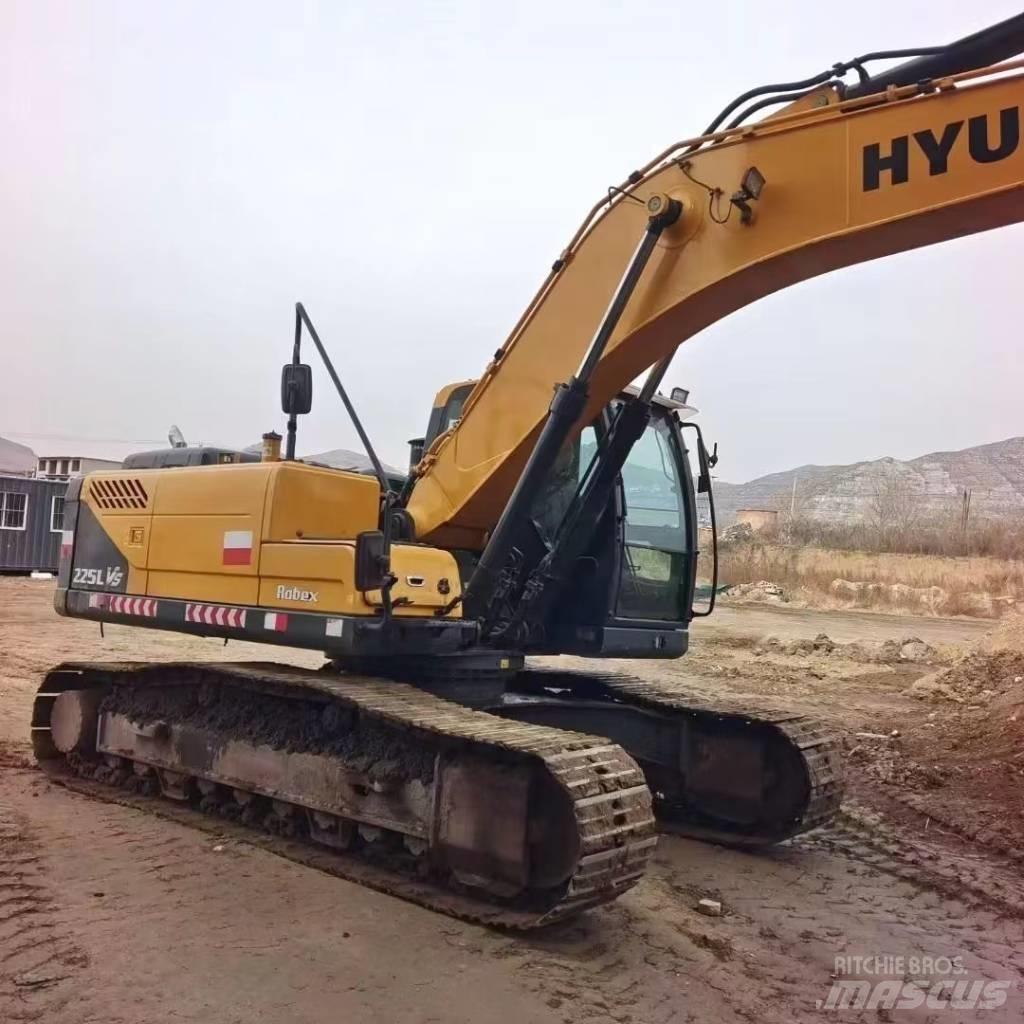 Hyundai R225LVS Колёсные экскаваторы