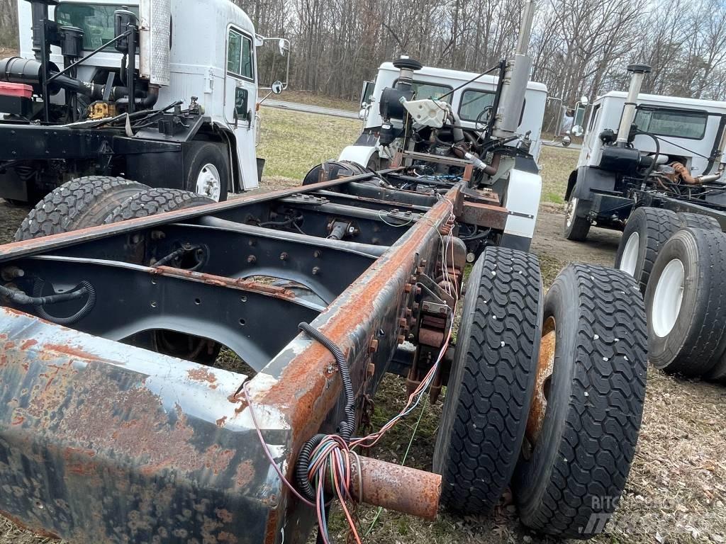 Autocar XPEDITOR Шасси с кабиной