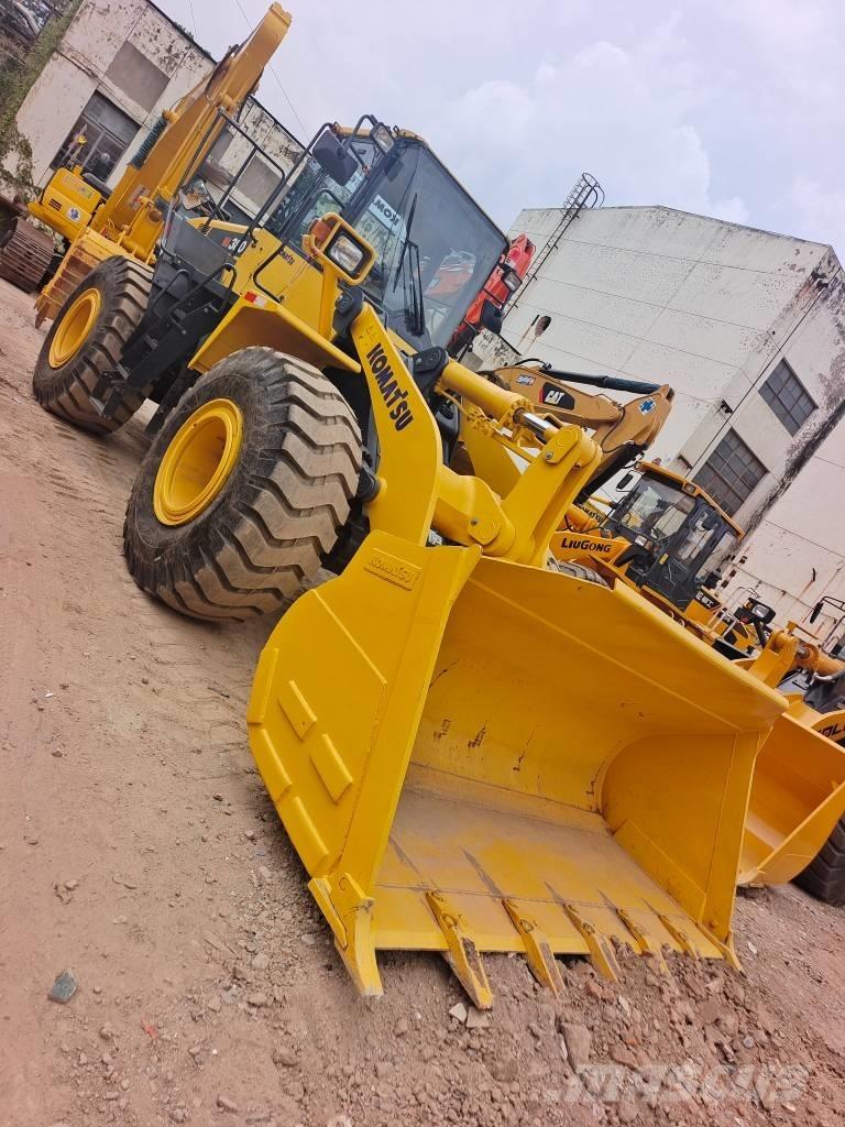 Komatsu WA 380 Фронтальные погрузчики