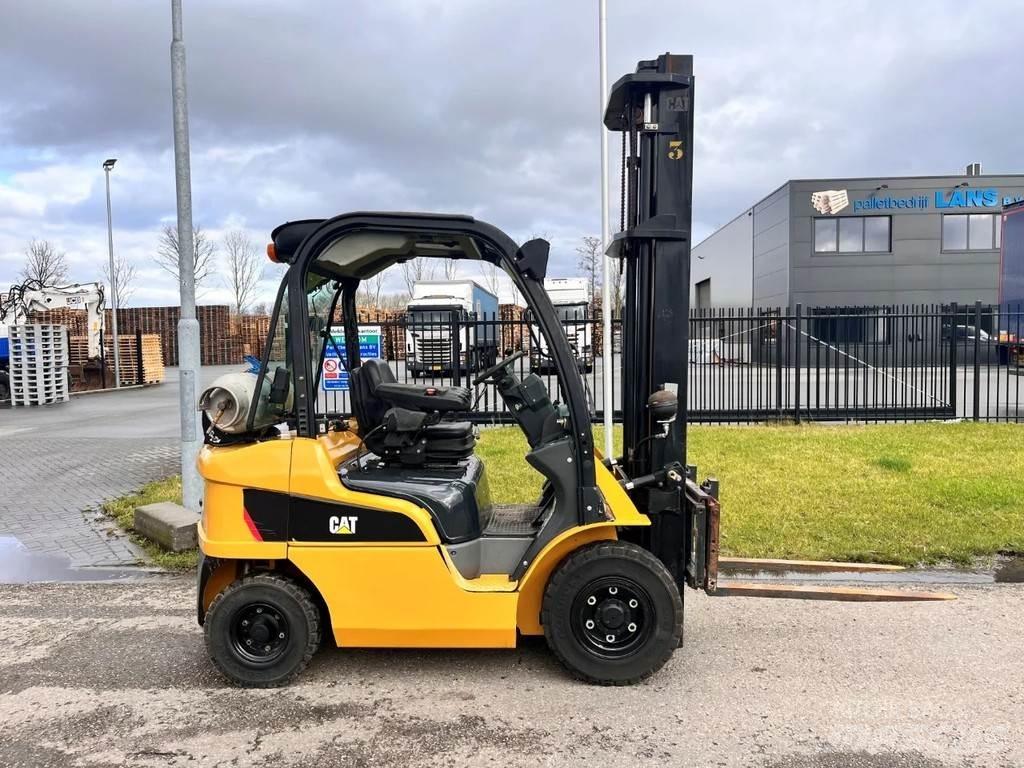 CAT GP25N Газовые погрузчики