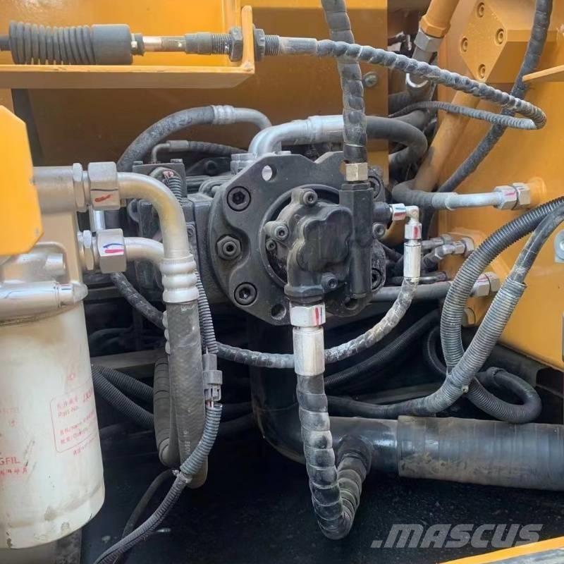 Sany SY 135 Гусеничные экскаваторы