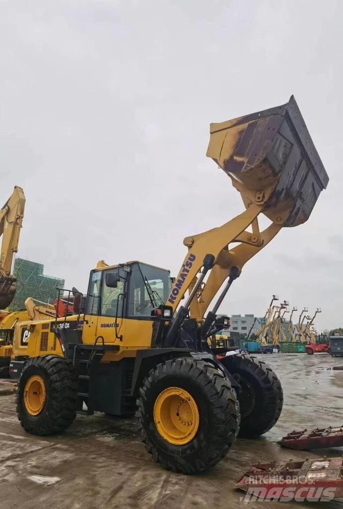 Komatsu WA 380 Фронтальные погрузчики