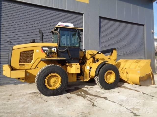 CAT 938M Фронтальные погрузчики