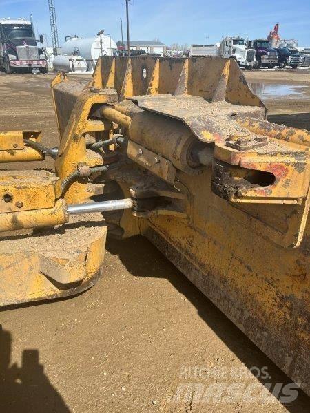 CAT D 6 N LGP Гусеничные бульдозеры