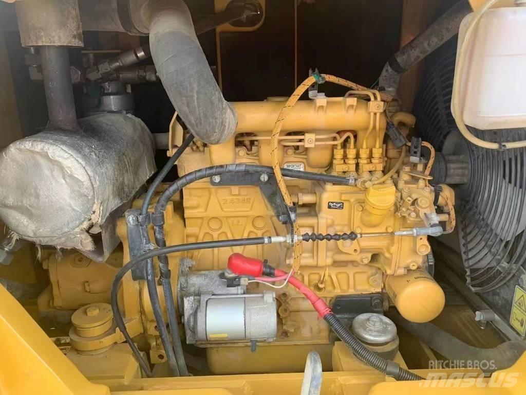 CAT CAT305.5E Гусеничные экскаваторы
