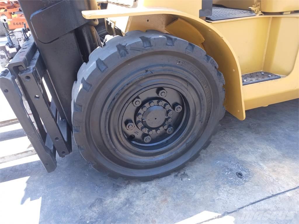 CAT DP45K Дизельные погрузчики