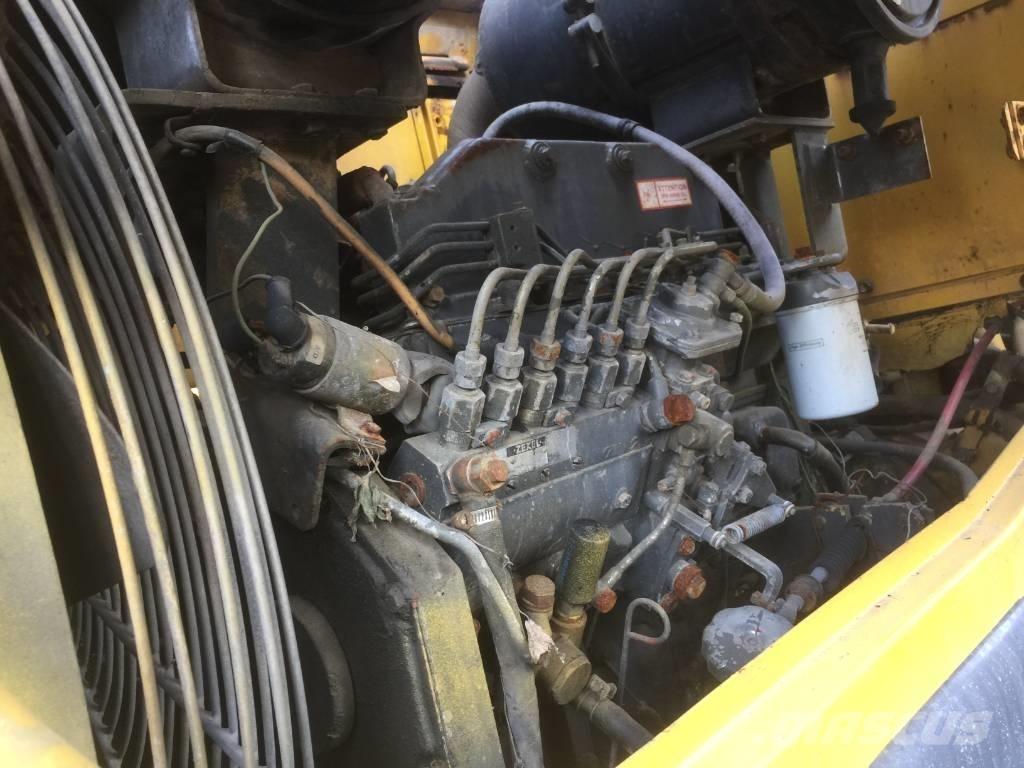 Komatsu WA 320-3 Фронтальные погрузчики