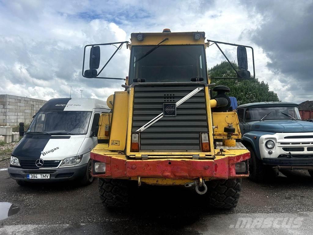 Volvo A25C Шарнирно-сочленённые самосвалы