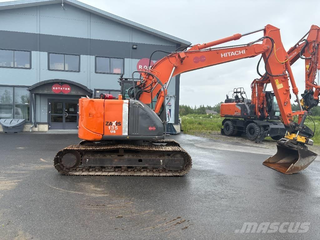 Hitachi ZX135US-3 Гусеничные экскаваторы