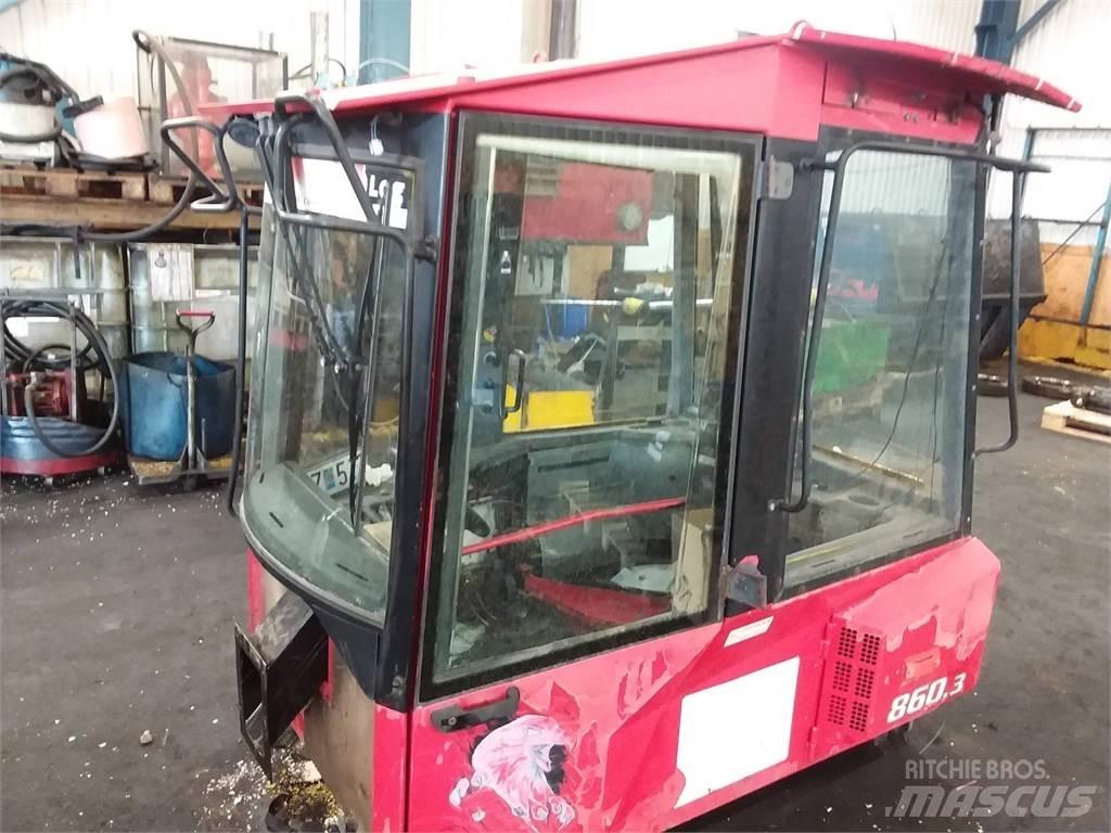 Valmet 860.3 Кабины и интерьер