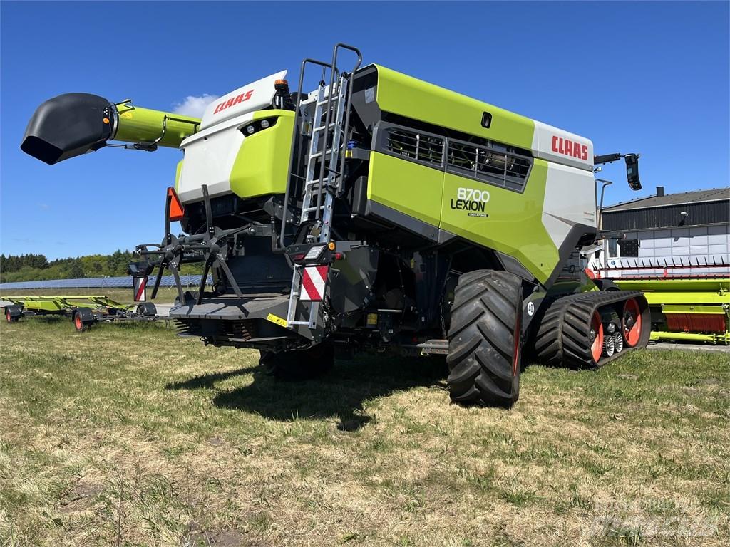 CLAAS Lexion 8700TT Зерноуборочные комбайны