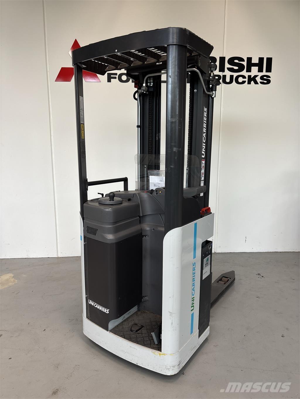 Atlet A160 Самоходные электроштабелёры