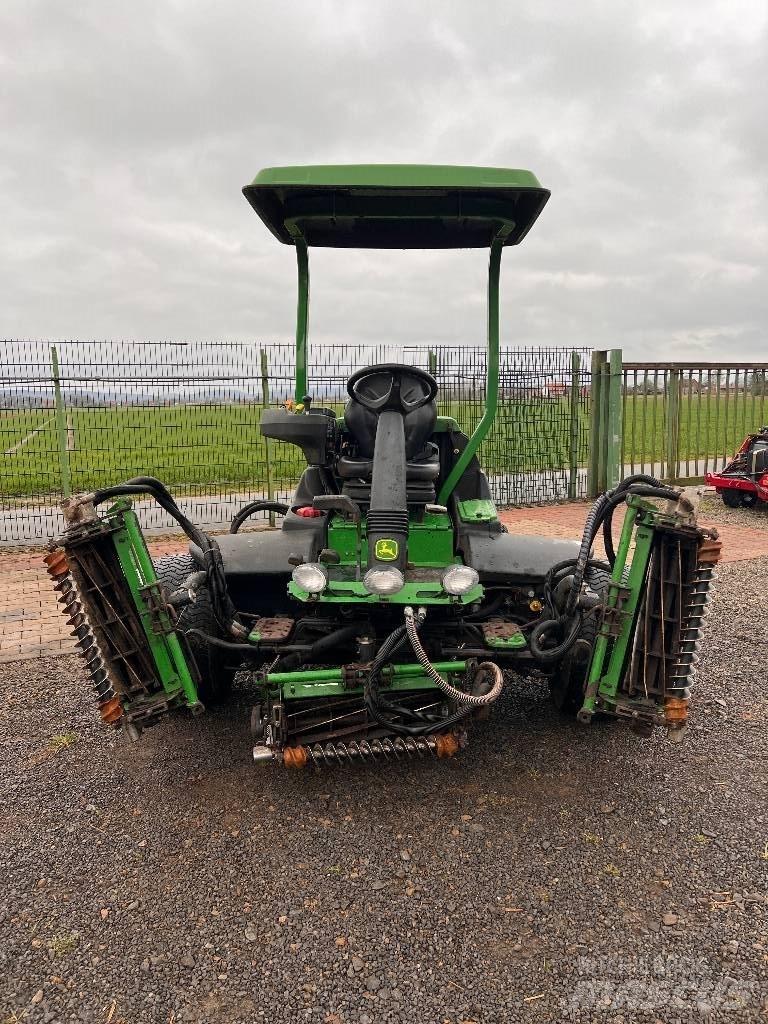 John Deere 8700 Косилки фарватера