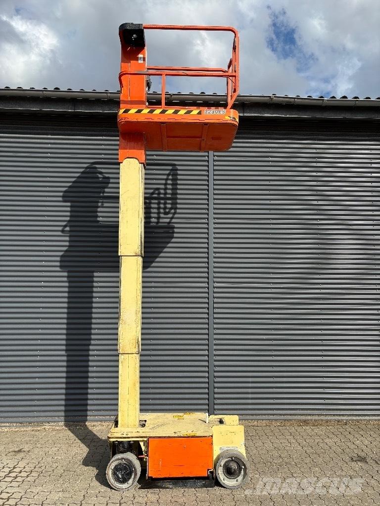 JLG 1230 ES Вертикальные мачтовые подъемники