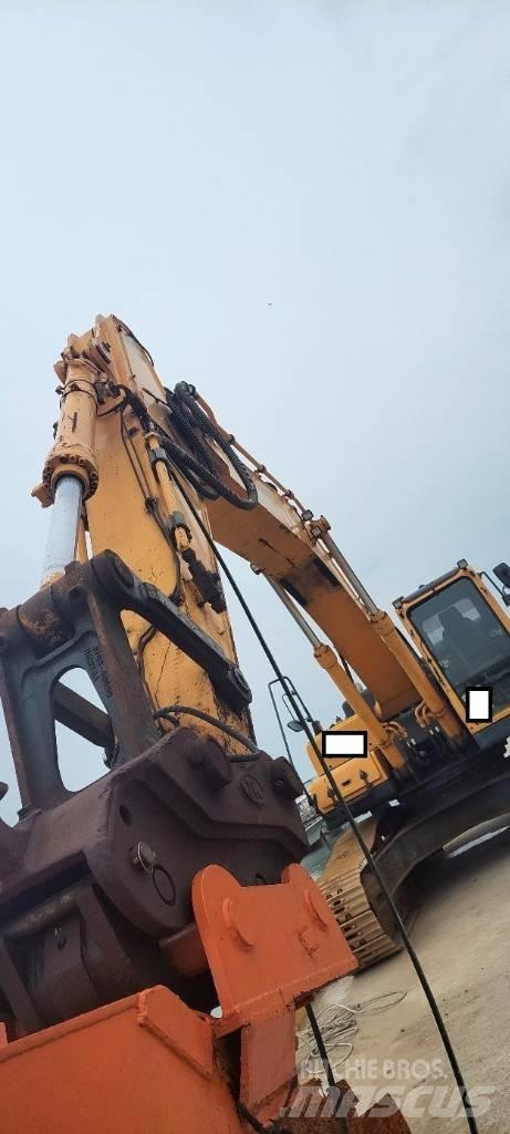 Hyundai Robex 300 LC Гусеничные экскаваторы