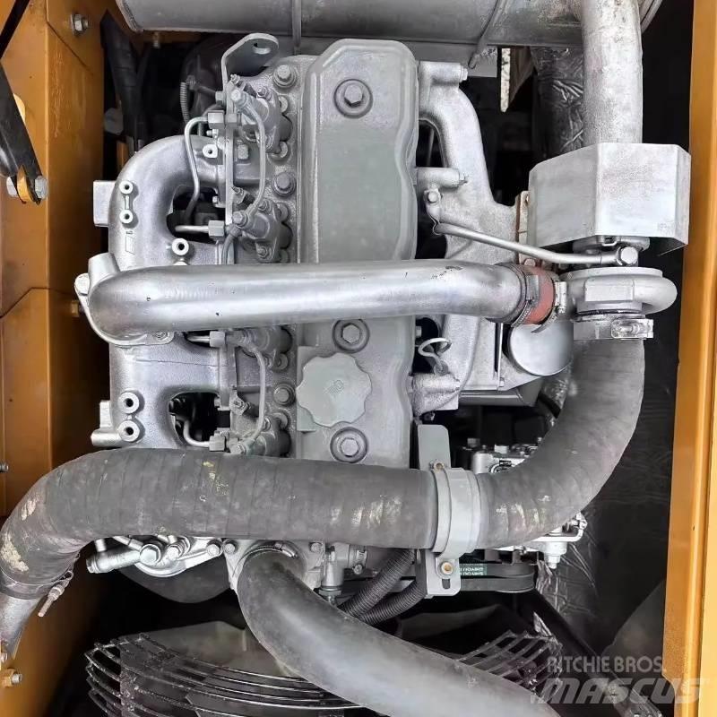 Sany SY 135 Гусеничные экскаваторы