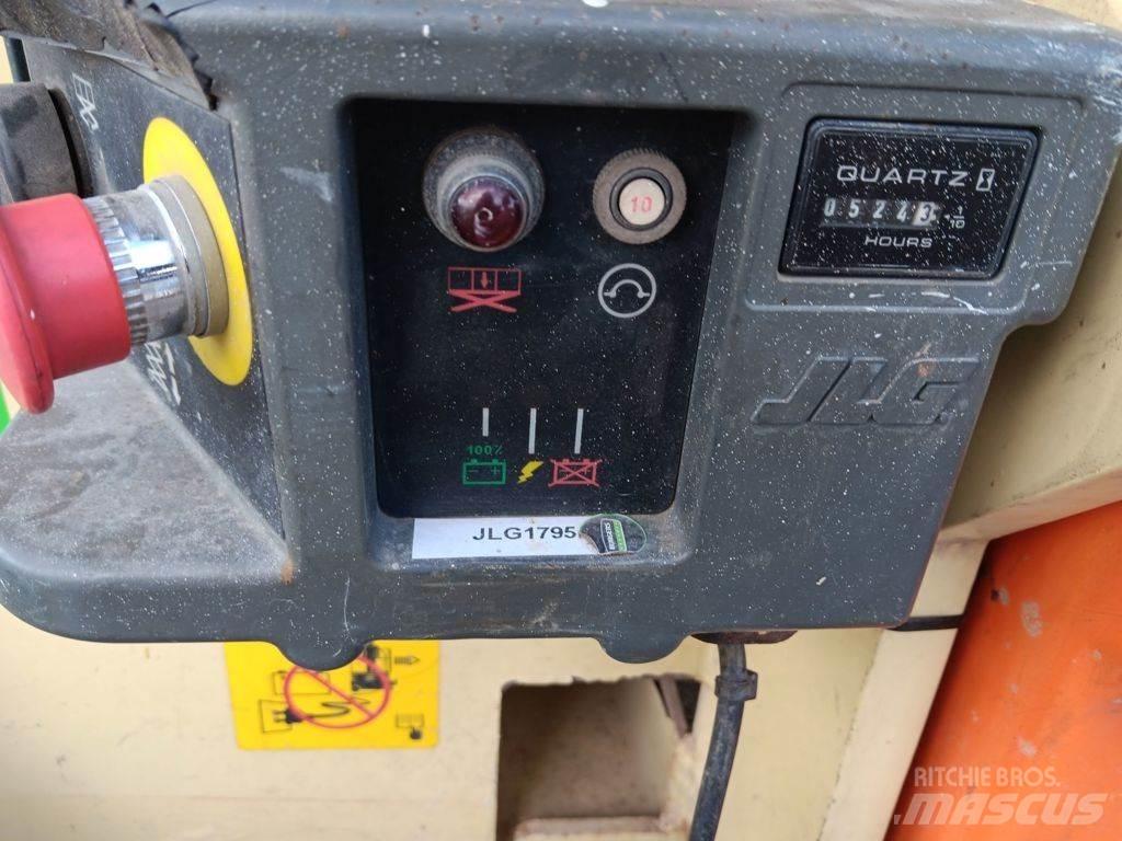 JLG 2646ES Ножничные подъемники