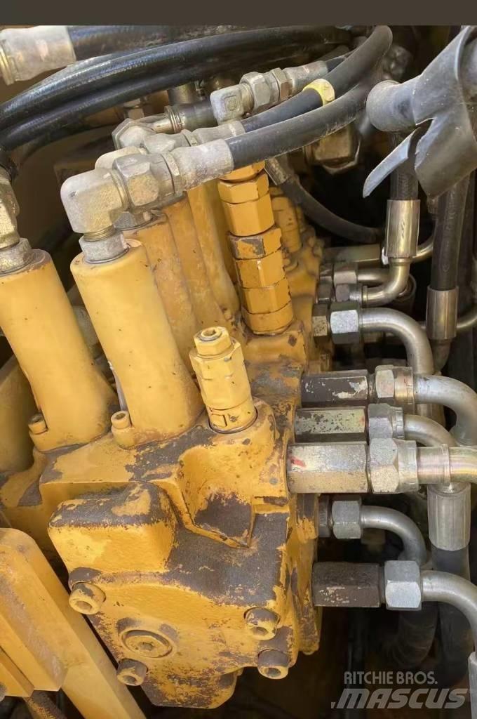 CAT 308 C Малые экскаваторы 7т-12т