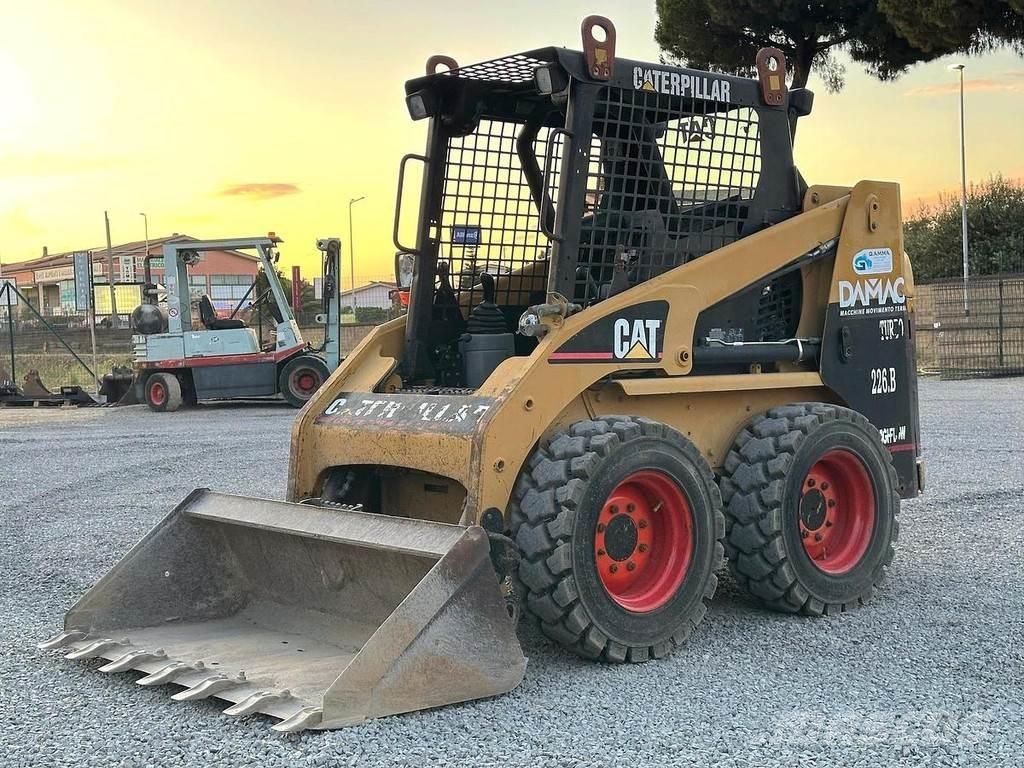 CAT 226BHF Малые погрузчики